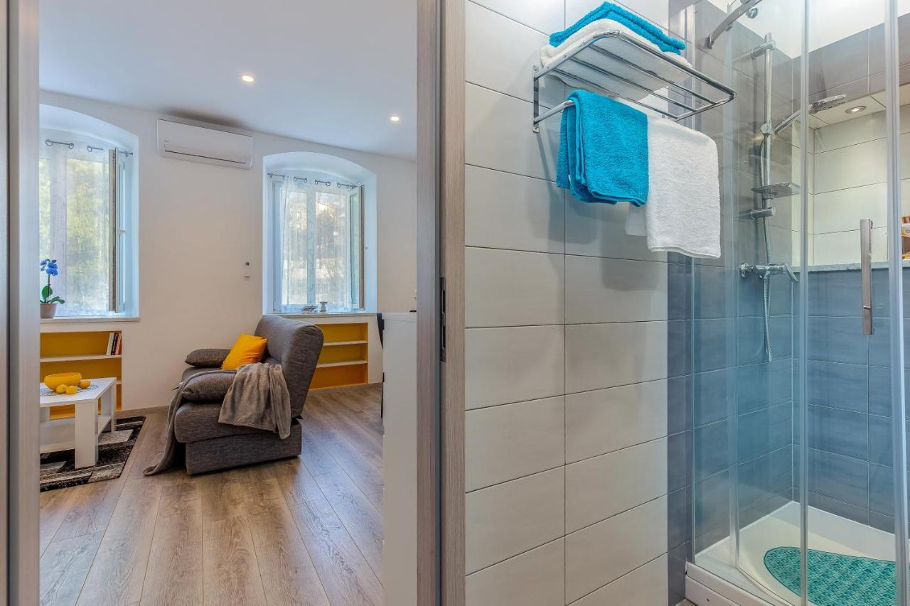 Julia Apartments Рийека Екстериор снимка