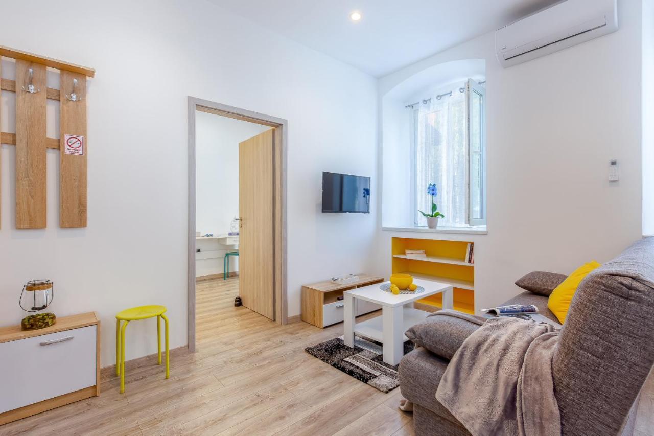 Julia Apartments Рийека Екстериор снимка