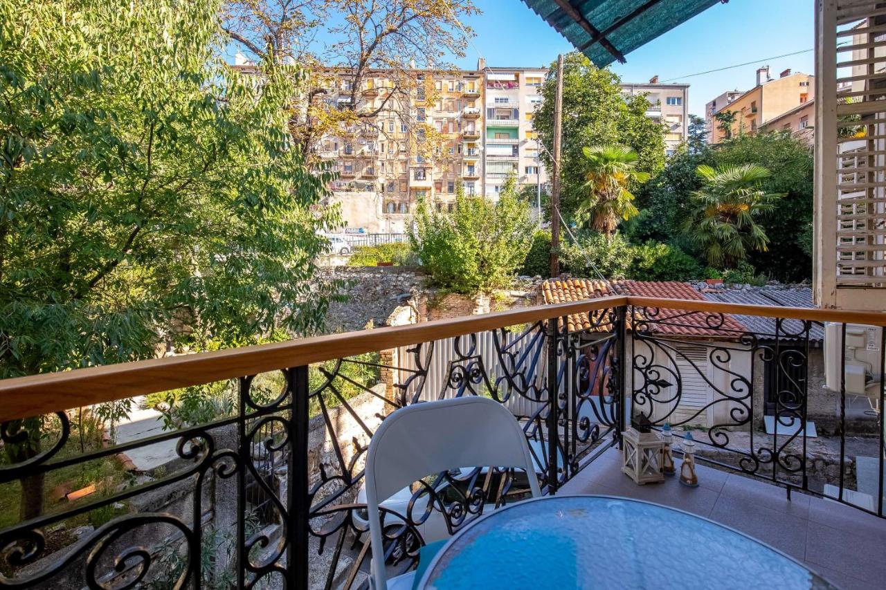 Julia Apartments Рийека Екстериор снимка