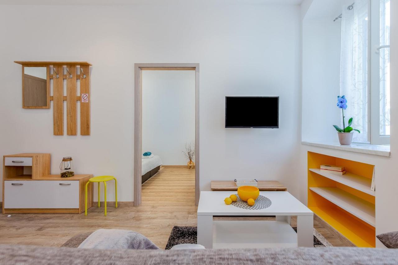 Julia Apartments Рийека Екстериор снимка