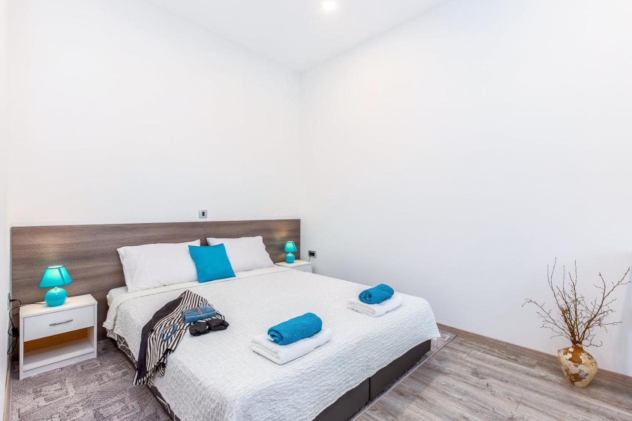 Julia Apartments Рийека Екстериор снимка