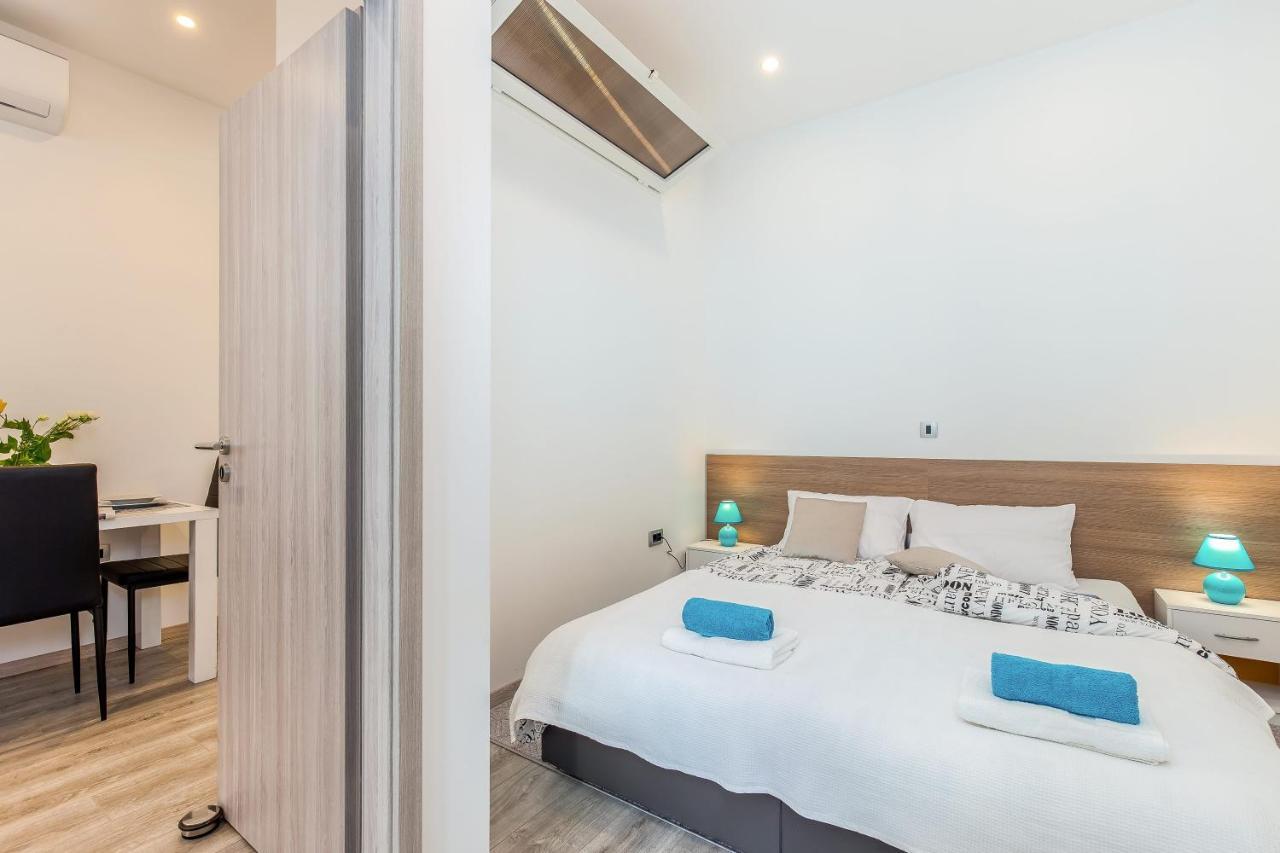 Julia Apartments Рийека Екстериор снимка