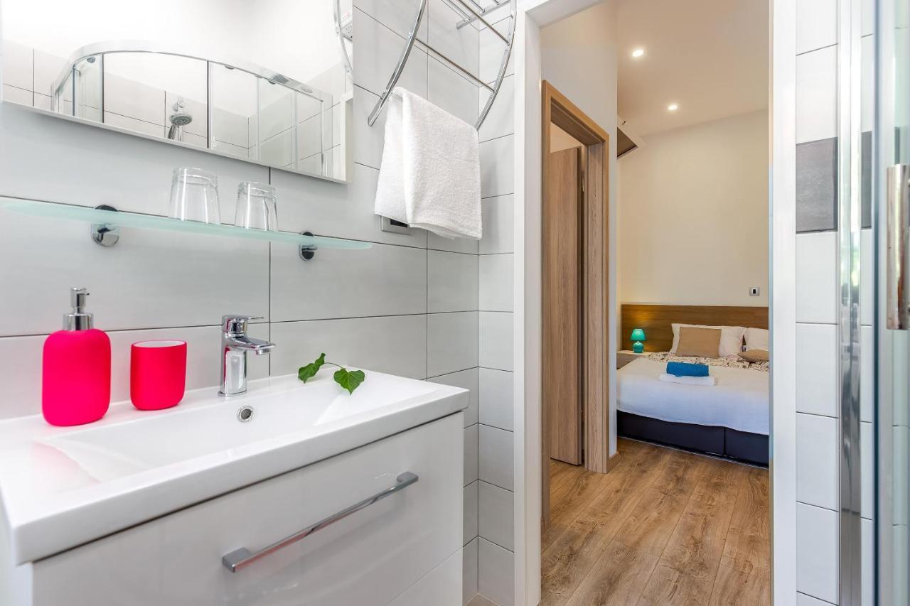 Julia Apartments Рийека Екстериор снимка